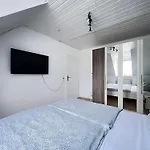 Great House For Tourists And Business
